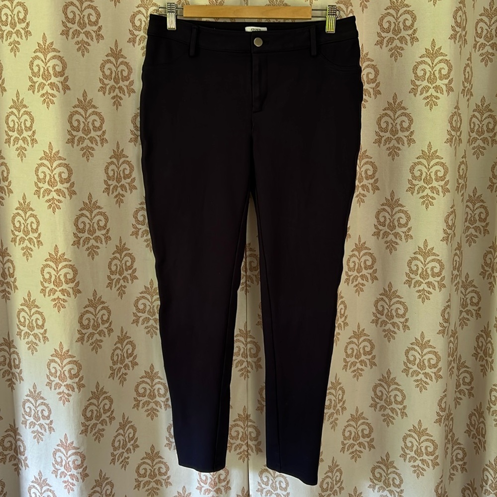 Crown & Ivy navy blue skinny pants 6 with flaw